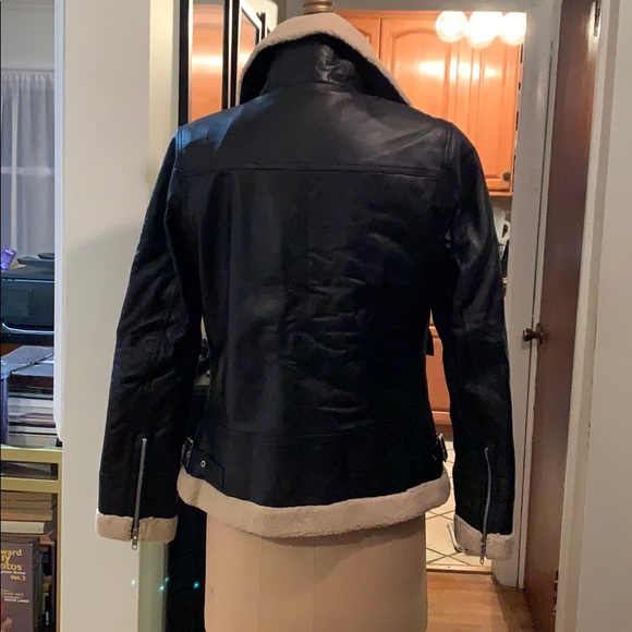 Leather aviator jacket with faux shearling - Picture 4 of 13
